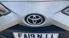 Toyota Aygo 1.0 VVT-i X-Play 5dr x-shift Petrol Hatchback